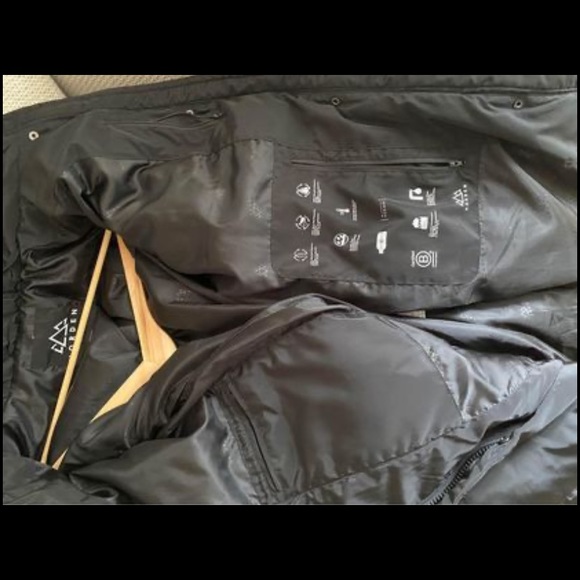 Women’s Norden winter jacket size M - Picture 4 of 4